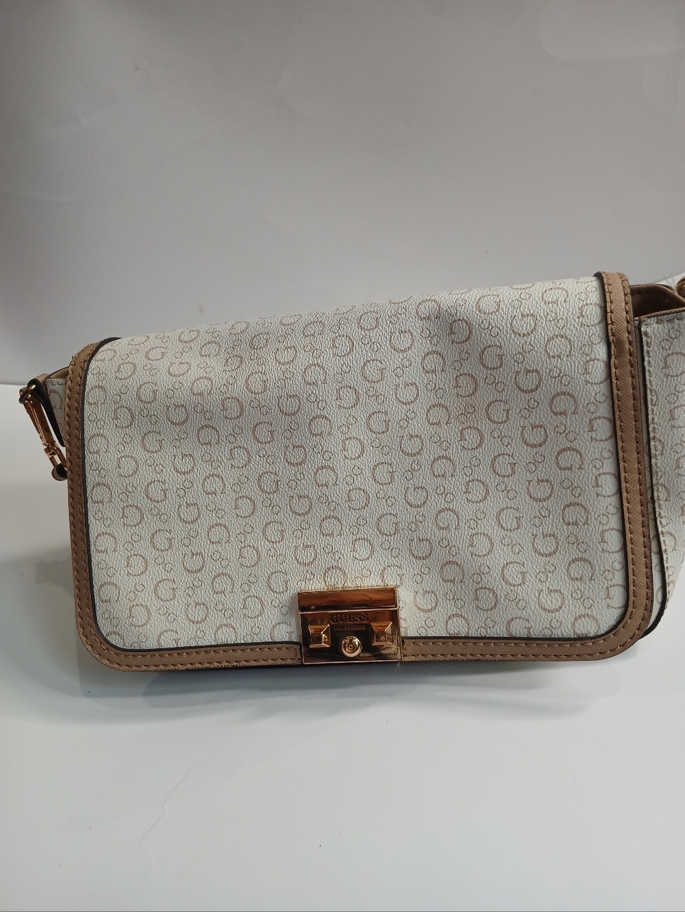 Guess Monogram Baguette Bag | Small Shoulder Purse | White Beige | Gold Hardware - Picture 7 of 7